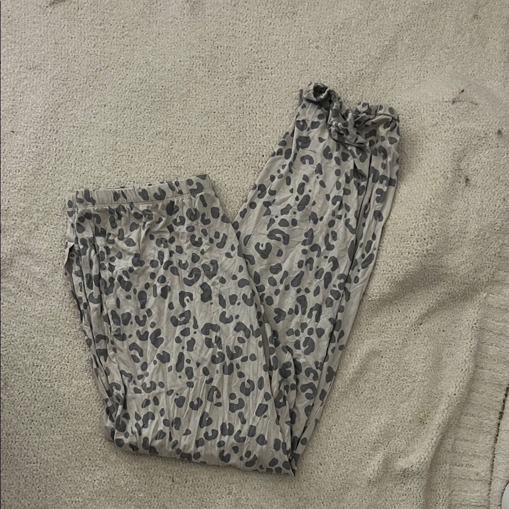 Leopard Print Lounge Pants/ joggers!!